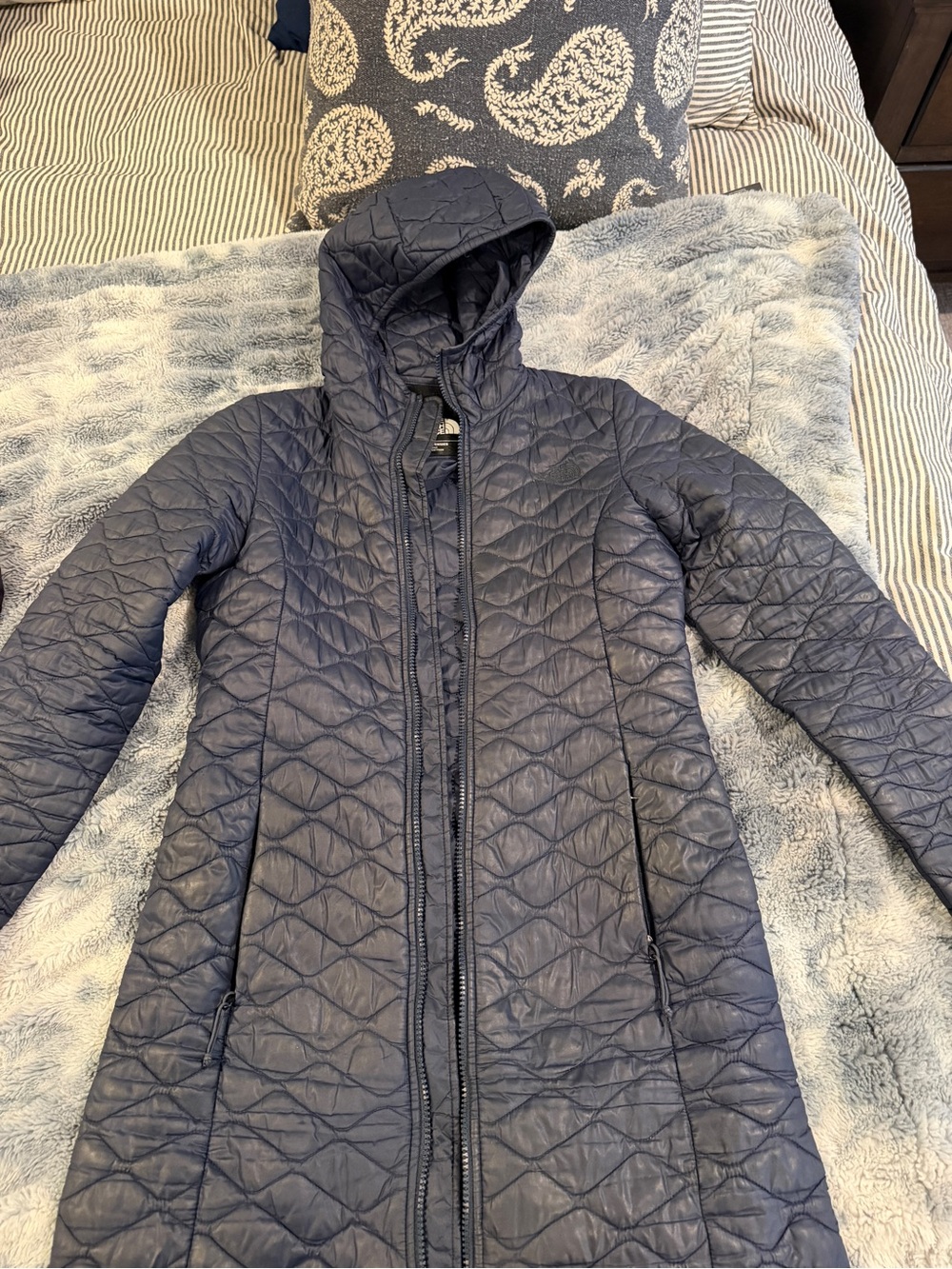The North Face Women's Navy Quilted Hooded Ski Jacket
